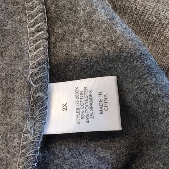 NWOT Plus Size Extra Long Sweatshirt - Picture 6 of 7